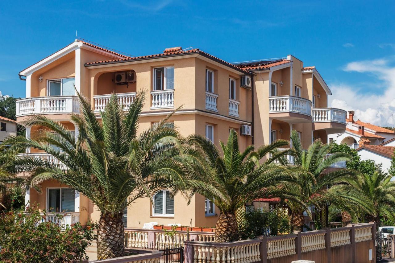 Apartments Canaria Πούλα Εξωτερικό φωτογραφία