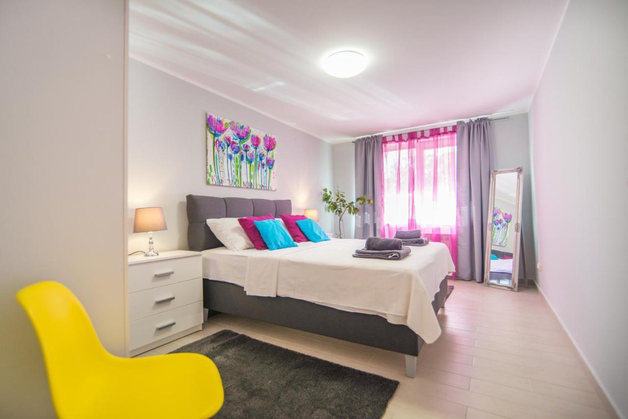 Apartments Canaria Πούλα Εξωτερικό φωτογραφία